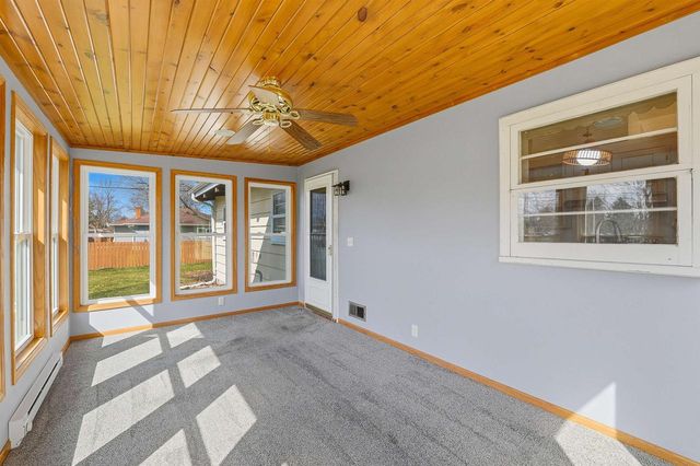 N5954 DEMING PLACE, Fond Du Lac, WI 54935