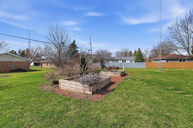 N5954 DEMING PLACE, Fond Du Lac, WI 54935
