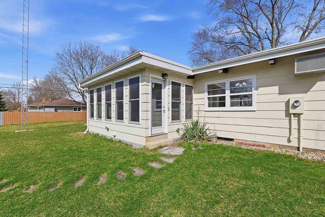 N5954 DEMING PLACE, Fond Du Lac, WI 54935