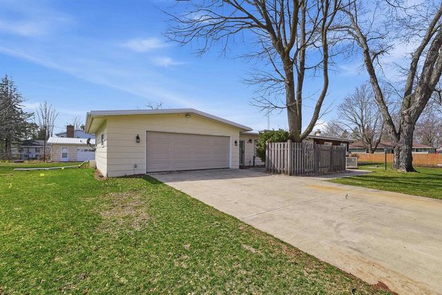 N5954 DEMING PLACE, Fond Du Lac, WI 54935