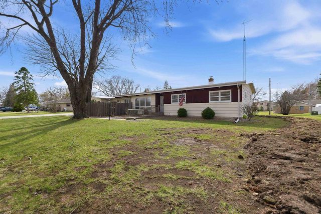 N5954 DEMING PLACE, Fond Du Lac, WI 54935