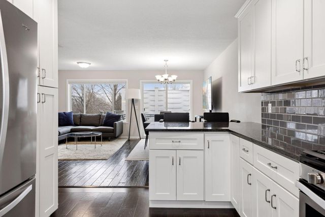 1571 Christie Place, Saint Paul, MN 55106