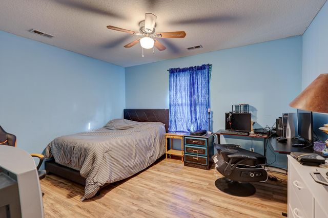 1068 Alexsandra Circle, Oronogo, MO 64855