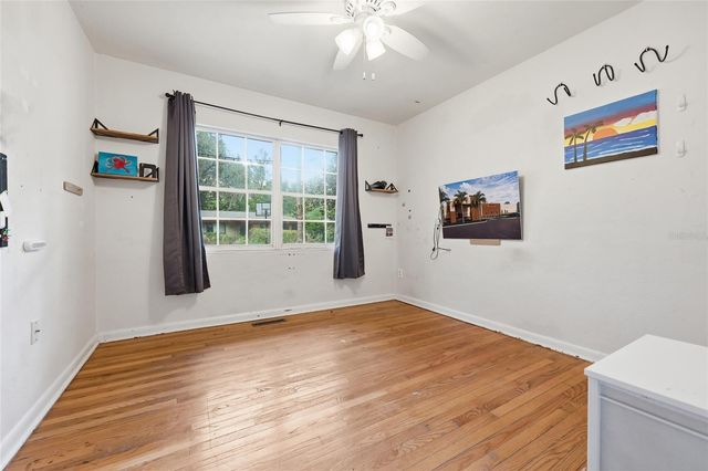 3037 NW 1ST AVENUE, Gainesville, FL 32607