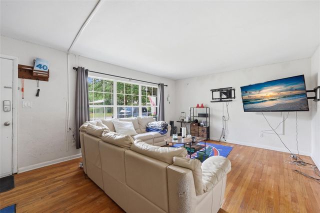 3037 NW 1ST AVENUE, Gainesville, FL 32607