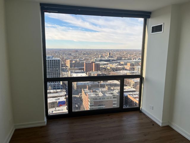 4343 N CLARENDON Avenue 2717, Chicago, IL 60613