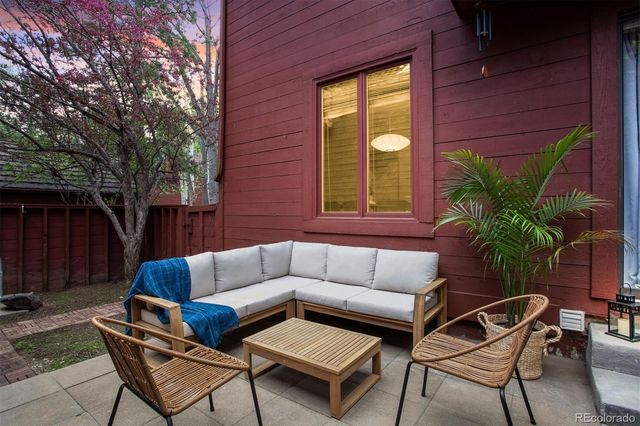 23646 Genesee Village Road, Golden, CO 80401