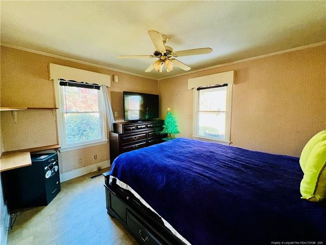 1418 E 6th Street, Lumberton, NC 28358