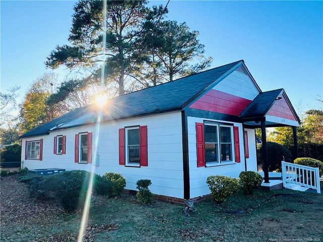 1418 E 6th Street, Lumberton, NC 28358