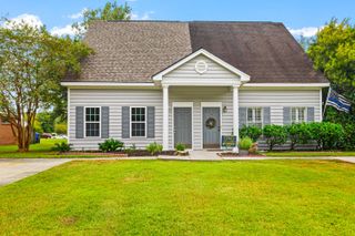 3145 Queensgate Way, Mount Pleasant, SC 29466