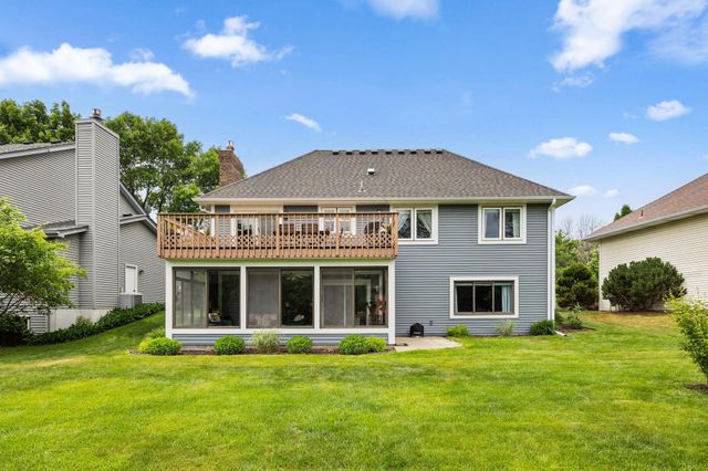 1207 Silverwood Road, Woodbury, MN 55125