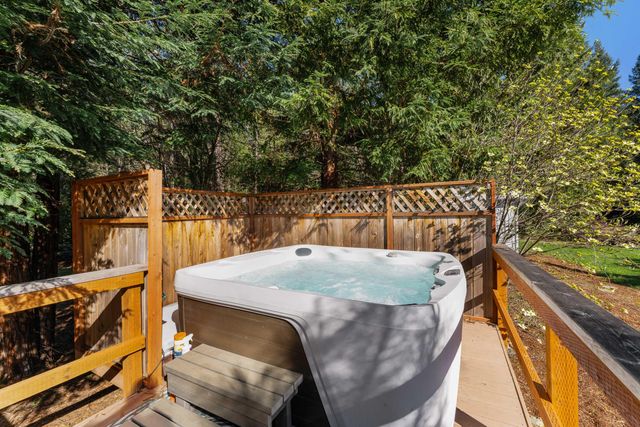 1630 Powell Creek Road, Williams, OR 97544