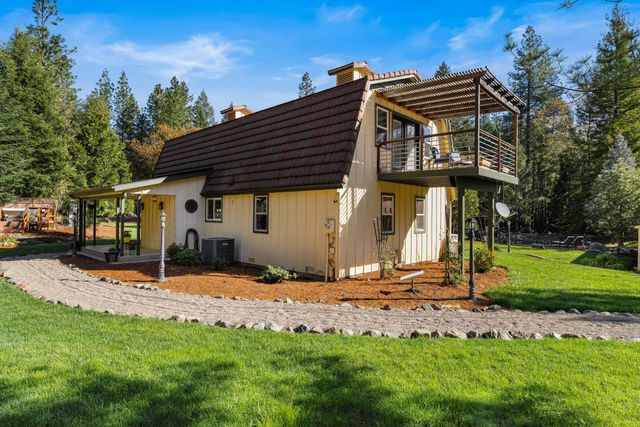 1630 Powell Creek Road, Williams, OR 97544