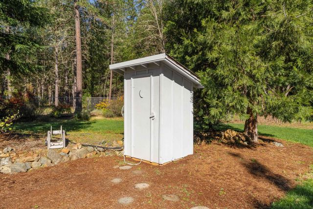 1630 Powell Creek Road, Williams, OR 97544