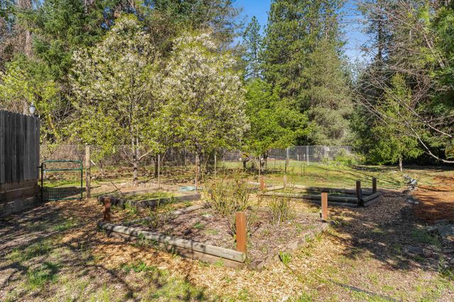 1630 Powell Creek Road, Williams, OR 97544
