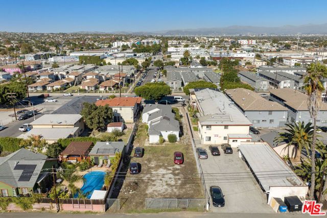 3520 W Florence Avenue, Los Angeles, CA 90043