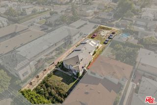 3520 W Florence Avenue, Los Angeles, CA 90043