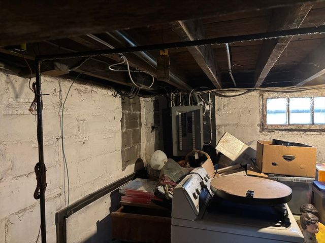 177 Jamaica St, Springfield, MA 01119