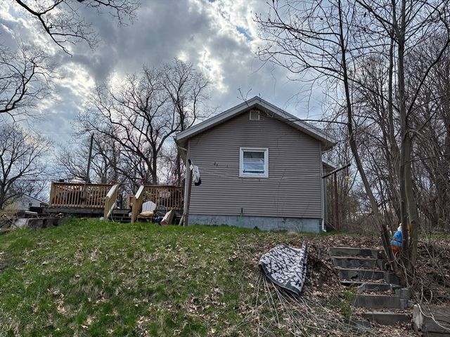 177 Jamaica St, Springfield, MA 01119