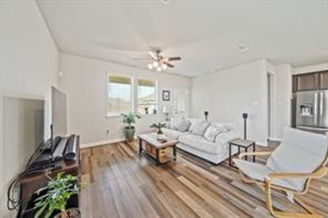 2210 Islawild Way, Texas City, TX 77568