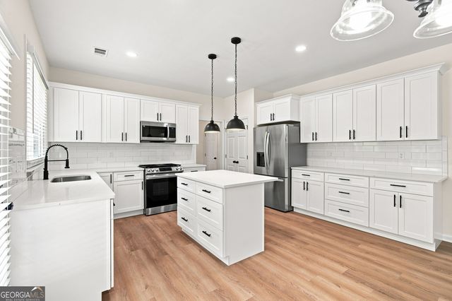 235 Gaines Oak Way, Suwanee, GA 30024