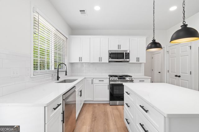 235 Gaines Oak Way, Suwanee, GA 30024