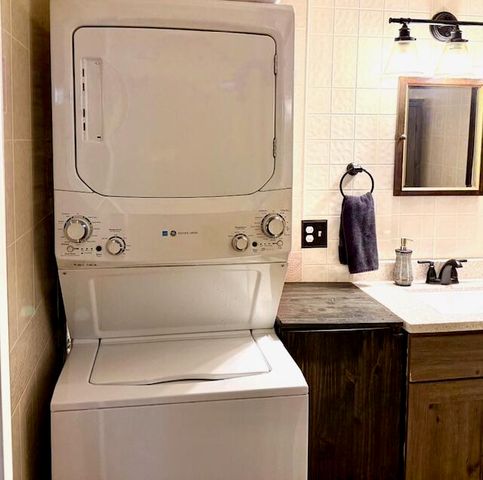 1240 E Hile Road, Norton Shores, MI 49441