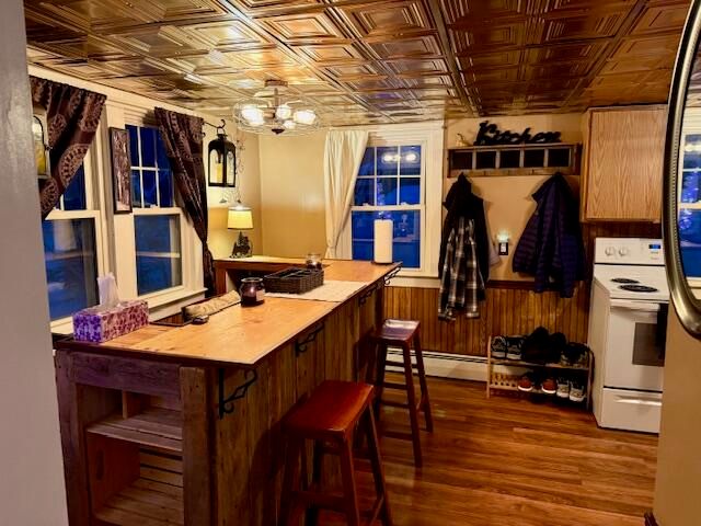 1240 E Hile Road, Norton Shores, MI 49441