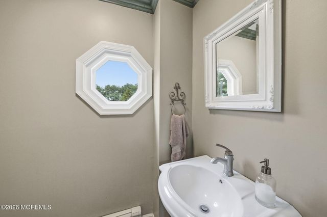 884 Monmouth Road, Cream Ridge, NJ 08514