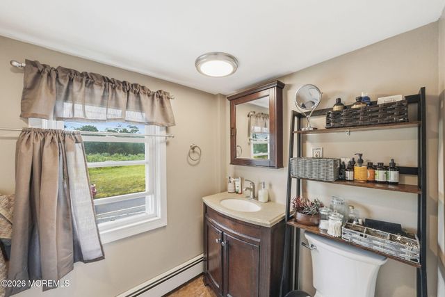 884 Monmouth Road, Cream Ridge, NJ 08514