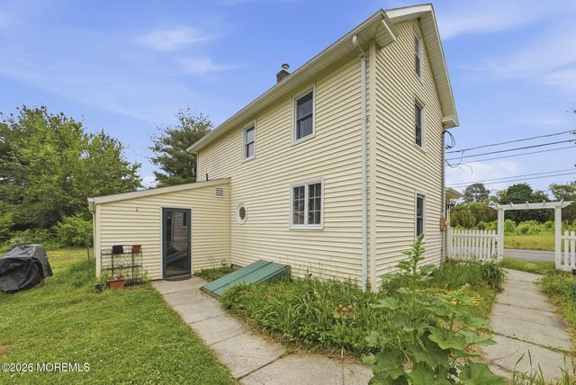 884 Monmouth Road, Cream Ridge, NJ 08514