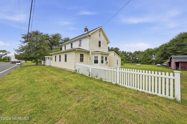 884 Monmouth Road, Cream Ridge, NJ 08514