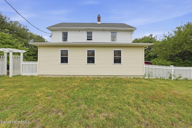 884 Monmouth Road, Cream Ridge, NJ 08514