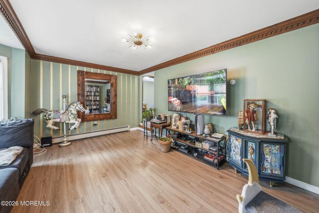 884 Monmouth Road, Cream Ridge, NJ 08514