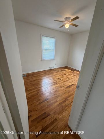 3605 W Holmes Road, Lansing, MI 48911
