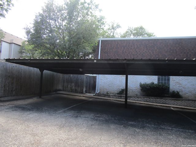 1045 Shook Ave 146 H, Olmos Park, TX 78212