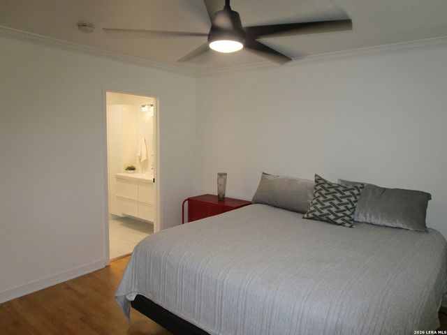 1045 Shook Ave 146 H, Olmos Park, TX 78212