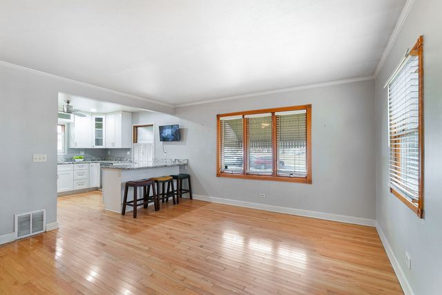 4539 Clyde Avenue, Lyons, IL 60534