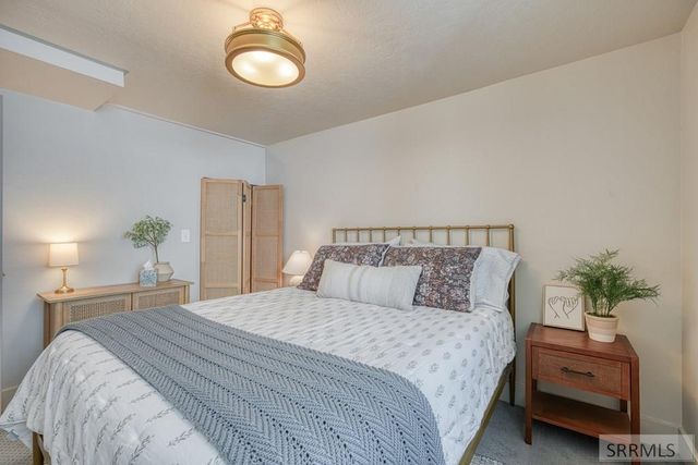 2095 S Boulevard, Idaho Falls, ID 83404