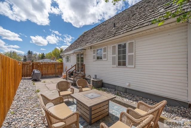 2095 S Boulevard, Idaho Falls, ID 83404