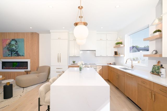 15 Jewett Pl C, Newton, MA 02458