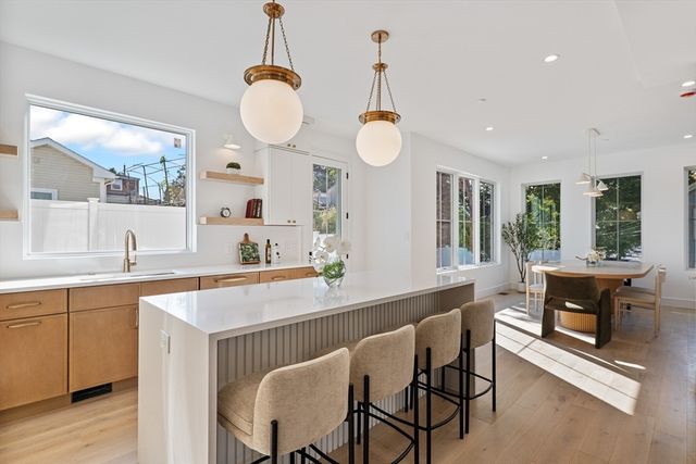 15 Jewett Pl C, Newton, MA 02458