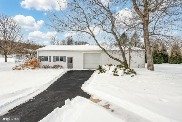 833 STONYBROOK LN, Lewisberry, PA 17339