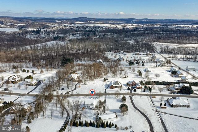 833 STONYBROOK LN, Lewisberry, PA 17339