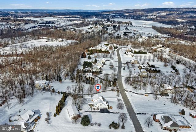 833 STONYBROOK LN, Lewisberry, PA 17339