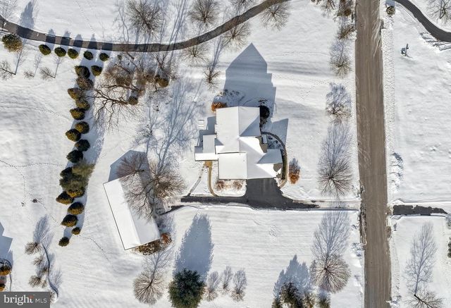 833 STONYBROOK LN, Lewisberry, PA 17339