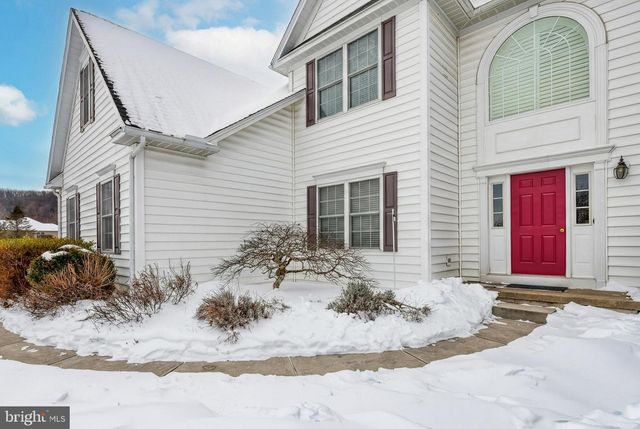 833 STONYBROOK LN, Lewisberry, PA 17339