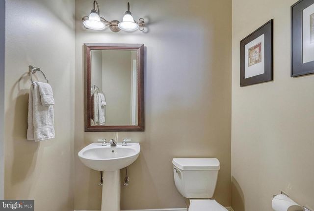 833 STONYBROOK LN, Lewisberry, PA 17339