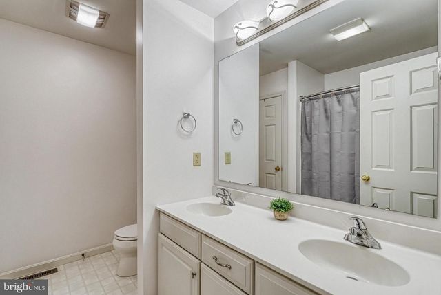 833 STONYBROOK LN, Lewisberry, PA 17339
