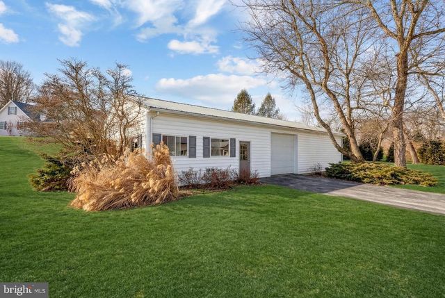 833 STONYBROOK LN, Lewisberry, PA 17339